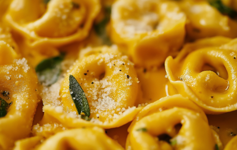 Spice Up Fall: Seasonal Sauces to Pair with Your Favorite Dishes